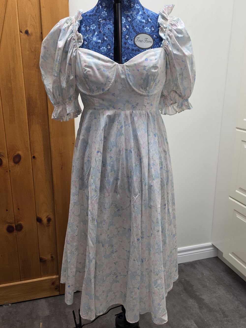 Selkie Pastel Floral Puff-Sleeve Midi Day Dress - Picture 2 of 9